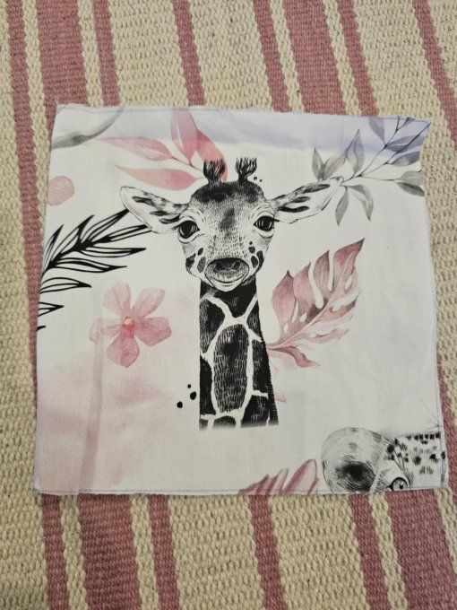 DESTOCKAGE - PROTEGE CARNET DE SANTE - Girafe